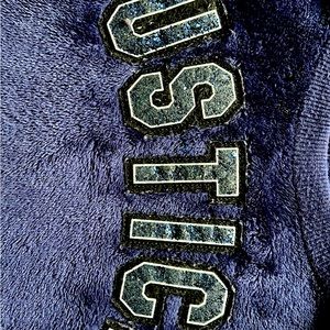 Kids Size 6 Justice Kids Cozy Soft Blue Sweatshirt